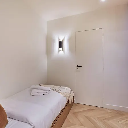 Superb Ac Center Of Le Marais * Parigi
